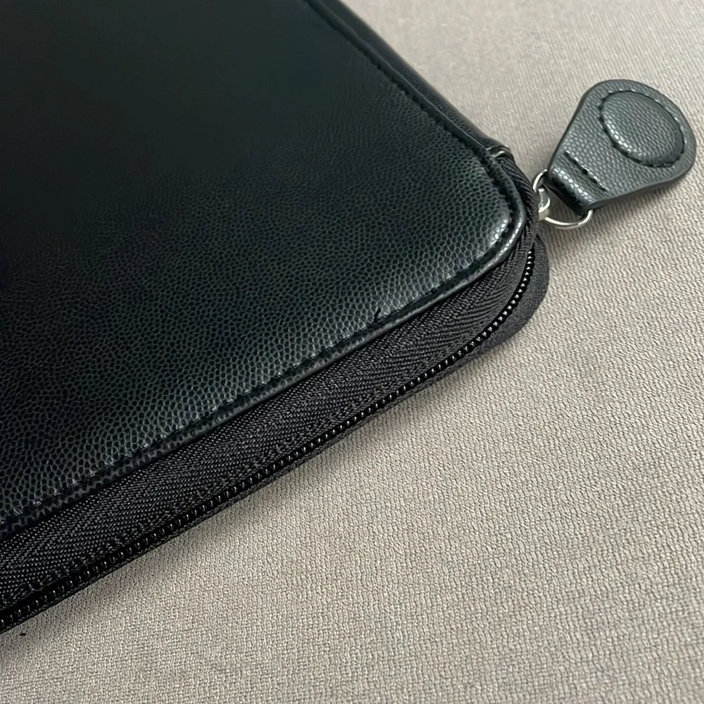 FiloFax Portfolio Black Pebbled Leather-like Material and Micro-Fiber Interior